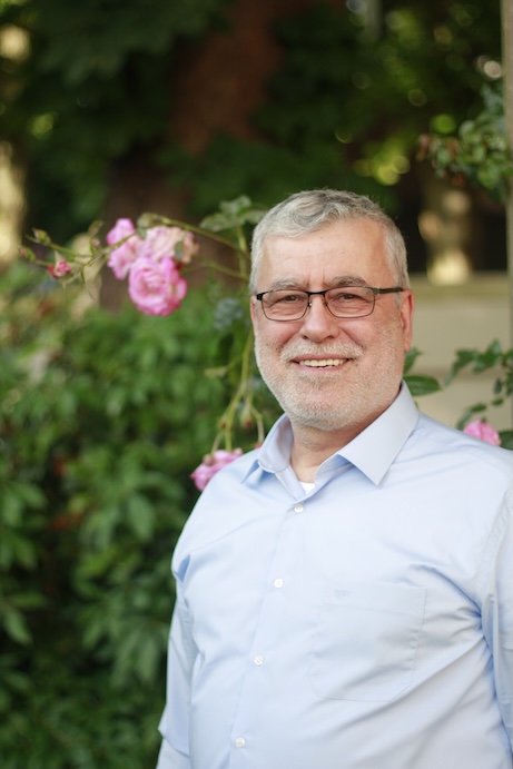 Şeref Akdem
